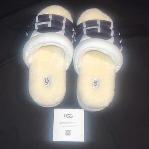 UGG Maxi Slides
